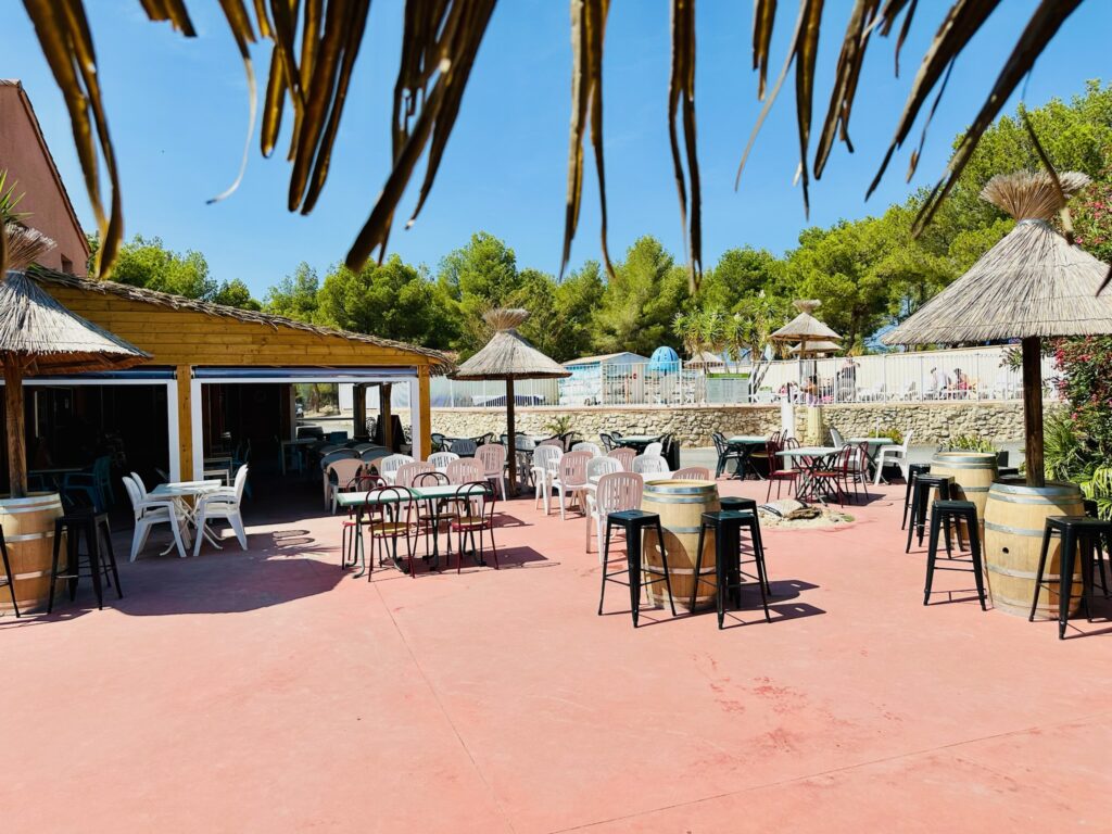 terrasse du snack bar